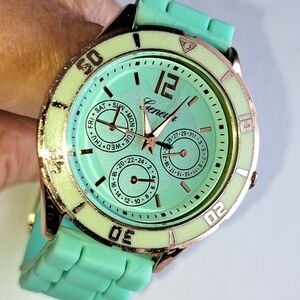 Geneva Quartz watch w/rose gold case